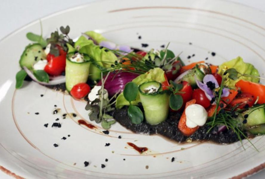 Греческий салат в новом стиле