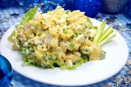 Картофельный салат на Рождество