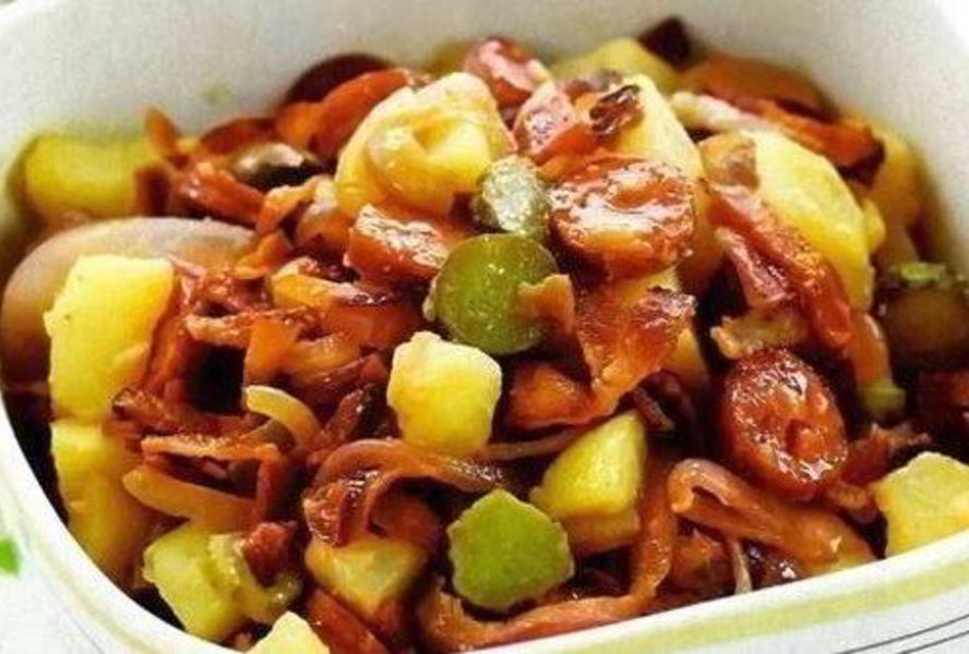 Картофельный салат с беконом, без майонеза