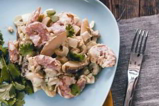 Картофельный салат с креветками