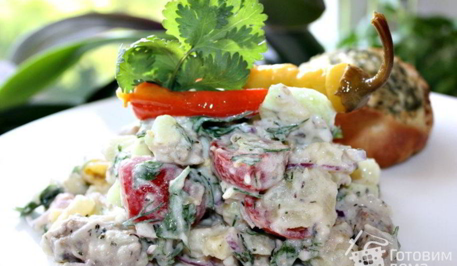 Рецепт картофельного салата с мясом гирос и дзадзики