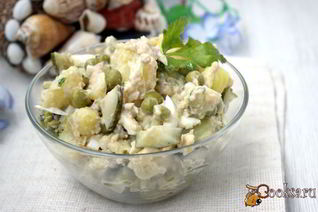 Картофельный салат с тунцовым соусом