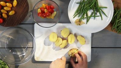 картофельный салат с зеленой фасолью