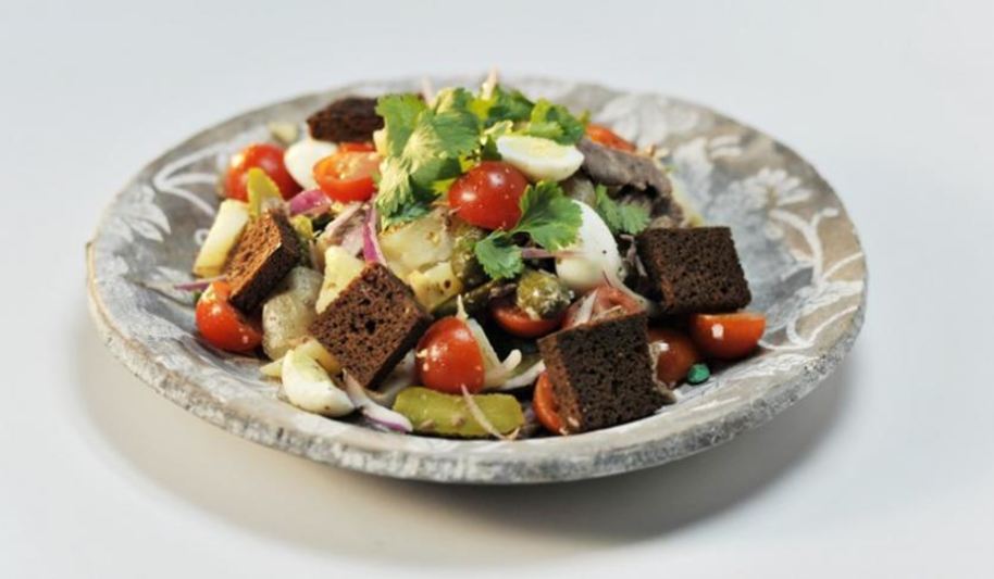 Рецепт новогоднего картофельного салата с говядиной