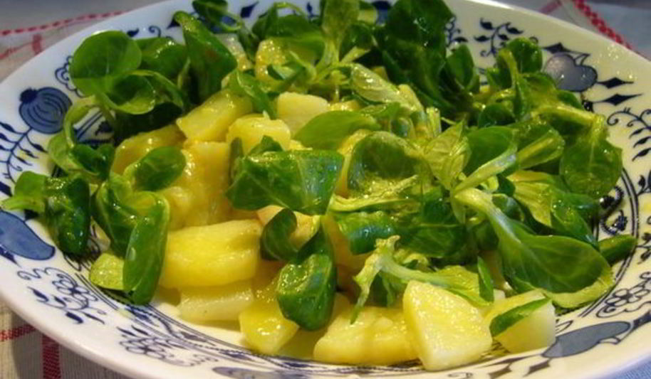 Рецепт простого картофельного салата с базиликом