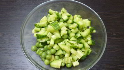 салат из картофеля и огурцов