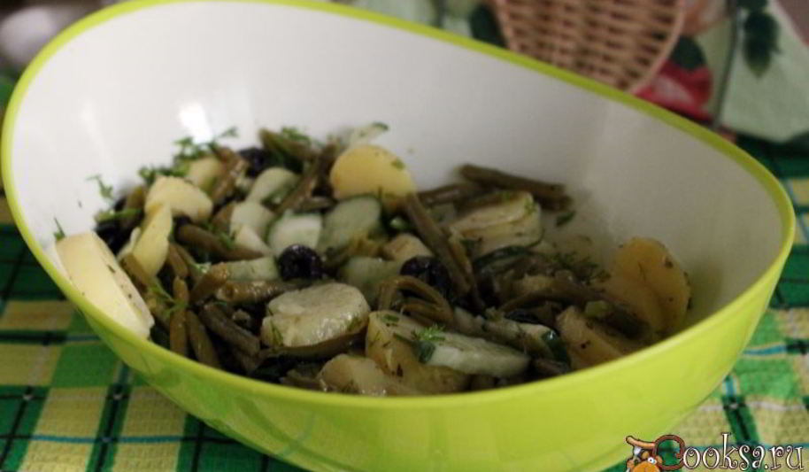 Рецепт салата из молодого картофеля со стручковой фасолью