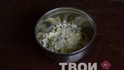 салат с картофелем и морской капустой