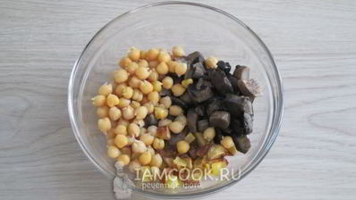 салат с картофелем и нутом