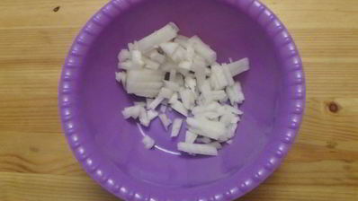 салат с картофелем и соленьями