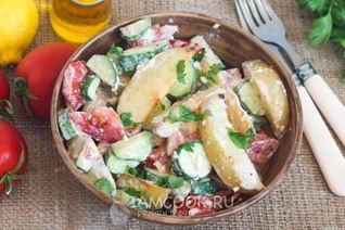 Салат с запеченным картофелем