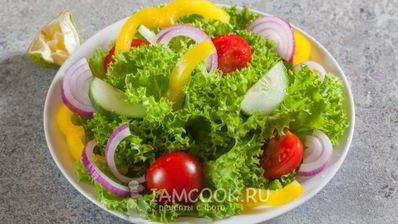 салат с жареной картошкой соломкой