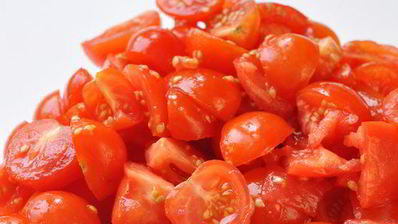 хлебный салат с помидорами панцанелла