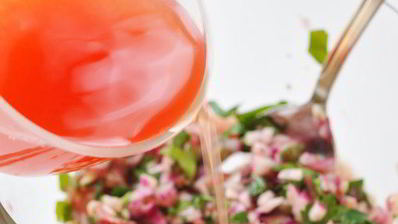 хлебный салат с помидорами панцанелла