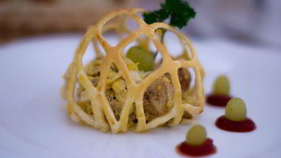 любимый салат в хрустящей паутинке