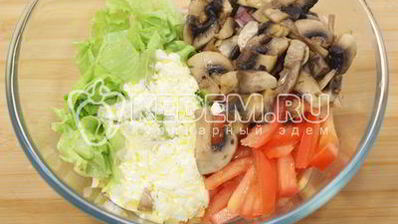 новогодний салат с ветчиной и сыром