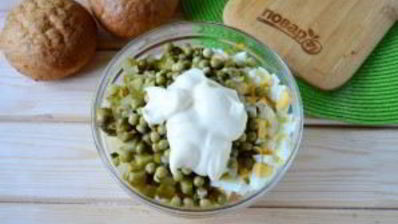 булочки, фаршированные салатом оливье