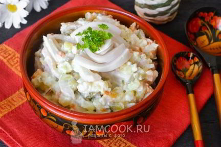 Оливье с кальмарами