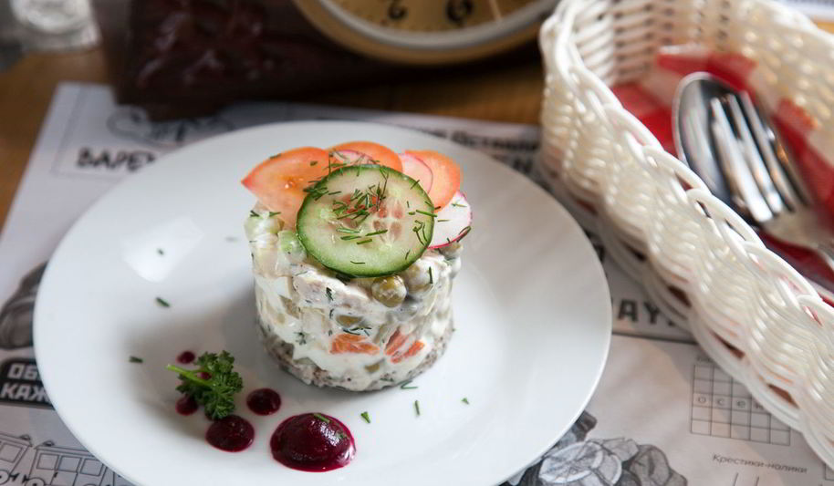 Рецепт оливье с курицей