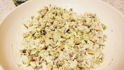 оливье с маринованными грибами