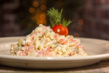 Оливье со слабосоленой семгой