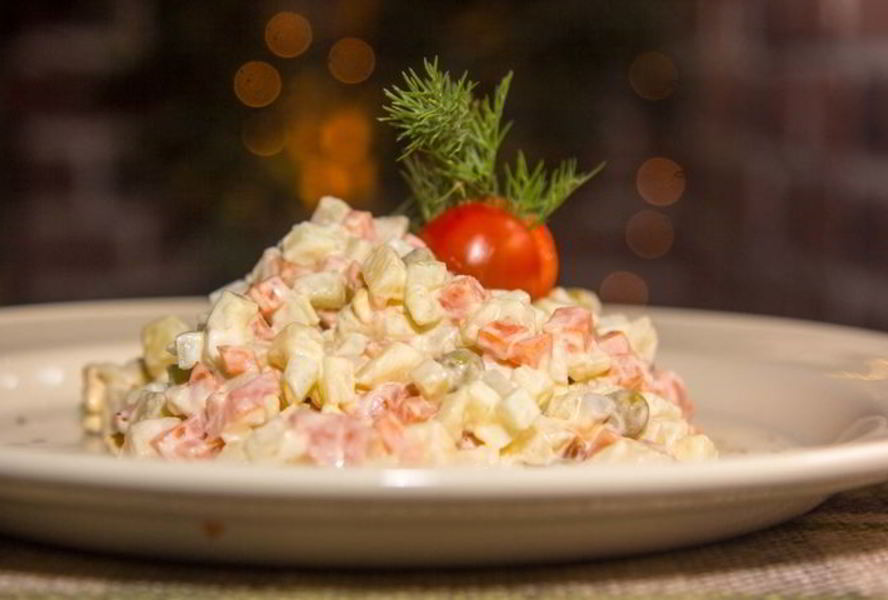 Оливье со слабосоленой семгой