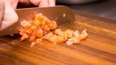 оливье со слабосоленой семгой