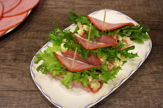 Оливье в ветчине