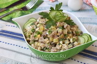 Салат Оливье с говядиной и свежими огурцами