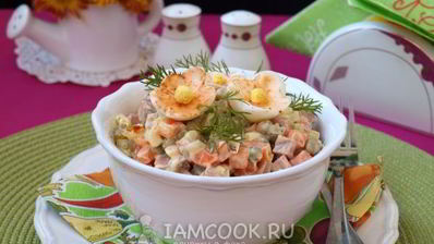 салат оливье с колбасой и горошком