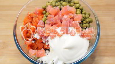 салат оливье с семгой