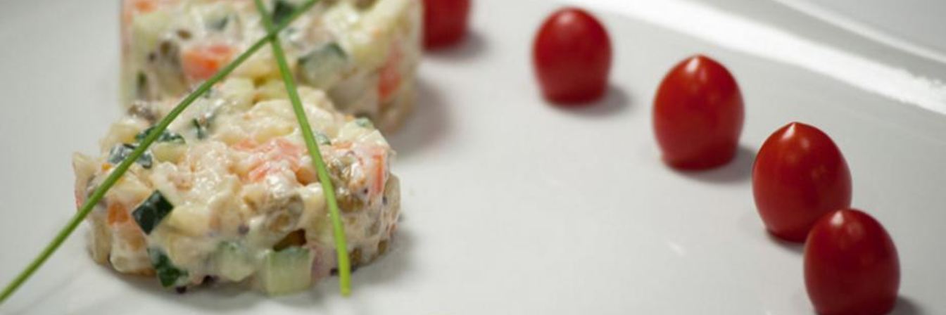 Вегетарианский салат Оливье