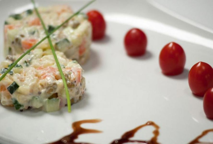 Вегетарианский салат Оливье