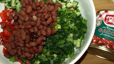 овощной салат с фасолью