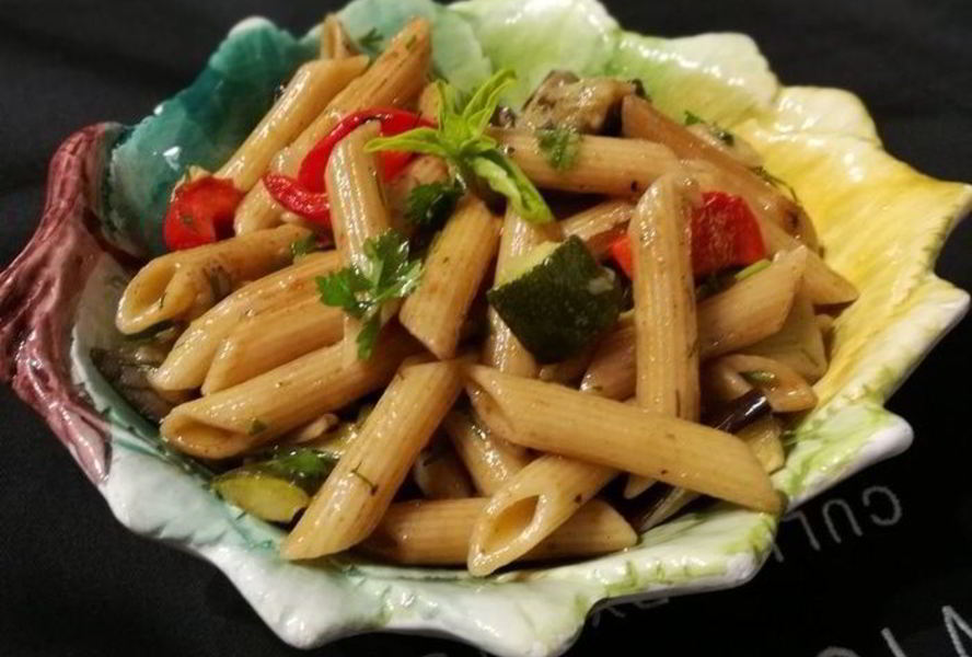 Паста-салат с запеченными овощами