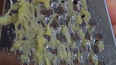 салат из хурмы с авокадо и дайконом