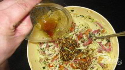 салат из колбасы и сыра