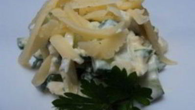 салат из огурцов и сыра