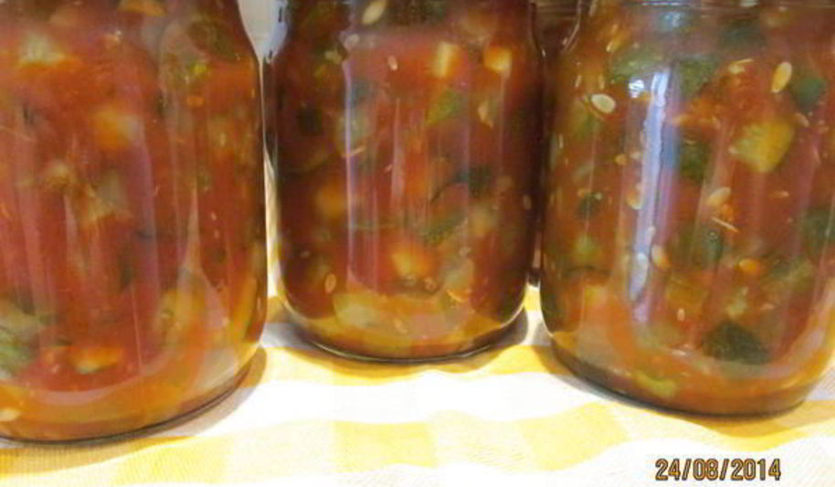 Рецепт салата из огурцов на зиму кубик