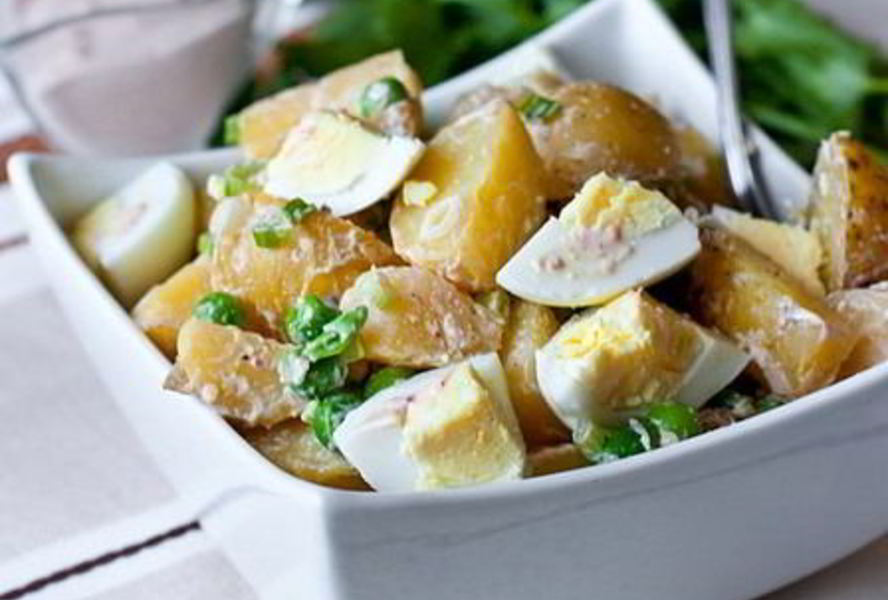 Салат из яиц и картофеля