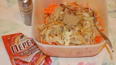 салат кальмары с корейской морковью