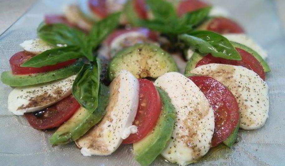 Рецепт салата капрезе плюс