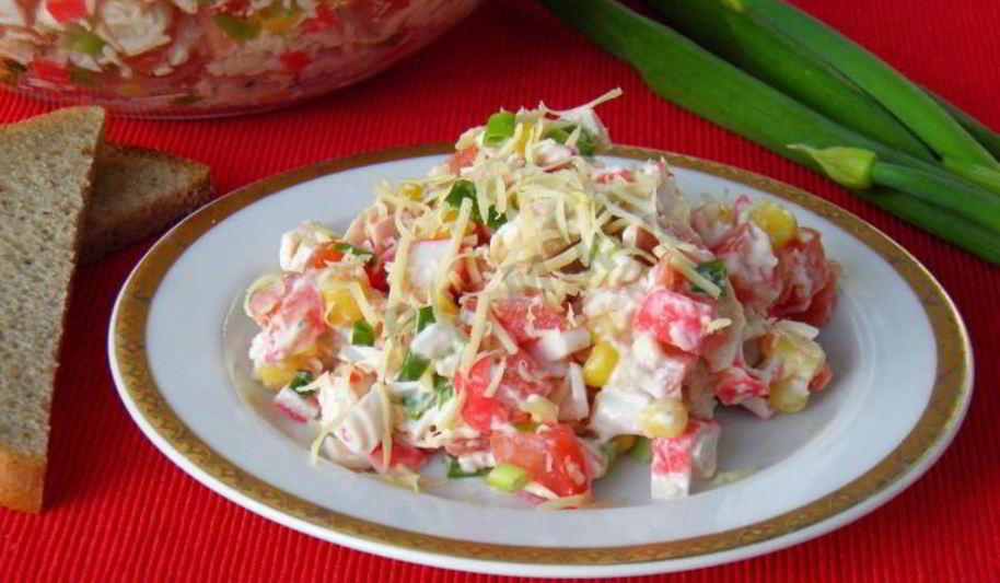 Рецепт салата клеопатры с курицея и крабовыми палочками
