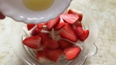 салат клубничный фенхель