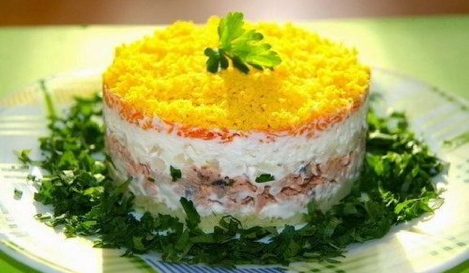 Рецепт порционного салата мимоза с горбушей