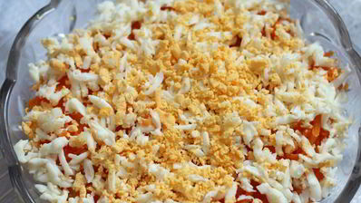 салат мимоза с консервированной горбушей