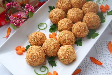 Салатные шарики мимоза
