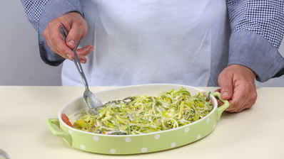 чавыча под шубой из лука-порея