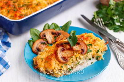 Куриная грудка под шубой в духовке