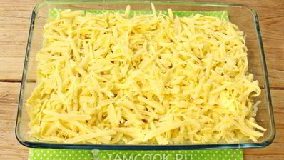 курица с лисичками, запеченная под шубой